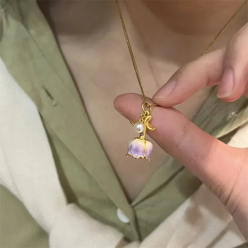 DIVERSE DEPOT™ - Rose Flower Blowing Necklace