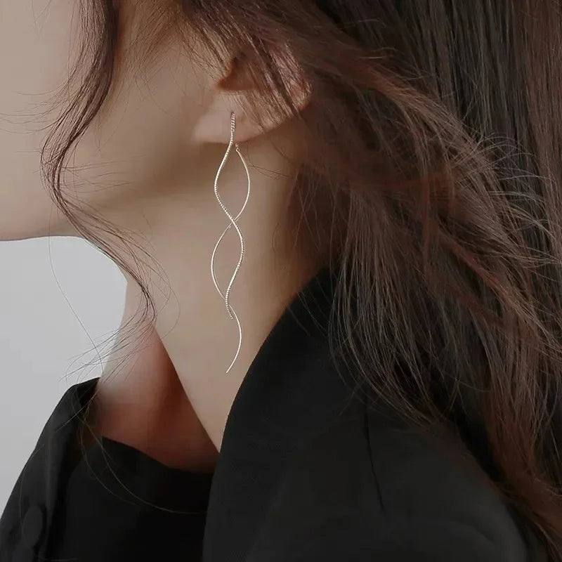 DIVERSE DEPOT™ - Elegant Twist Design Long Drop Earrings