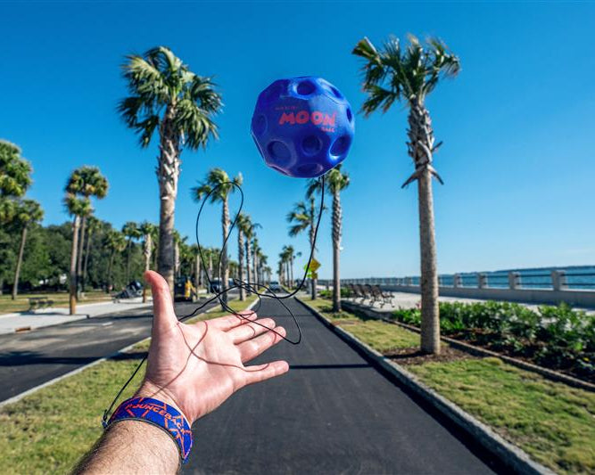 DIVERSE DEPOT™ - Moon Bounceback Wrist Ball Game