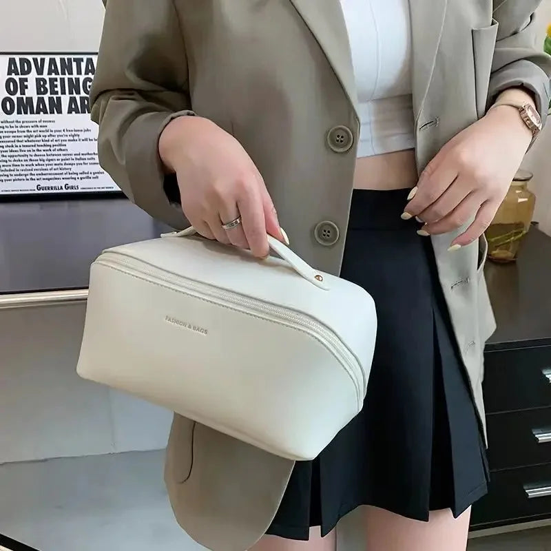 DIVERSE DEPOT™ - Portable Travel Cosmetic Organizer Bag