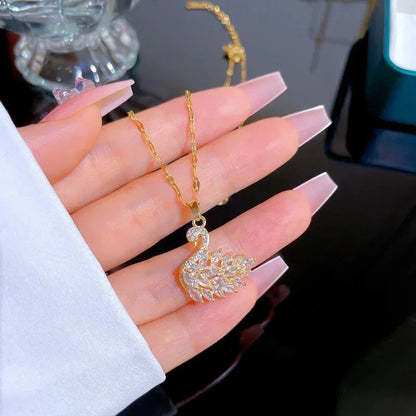 DIVERSE DEPOT™ - Elegant Swan Zircon Necklace Rose Gold